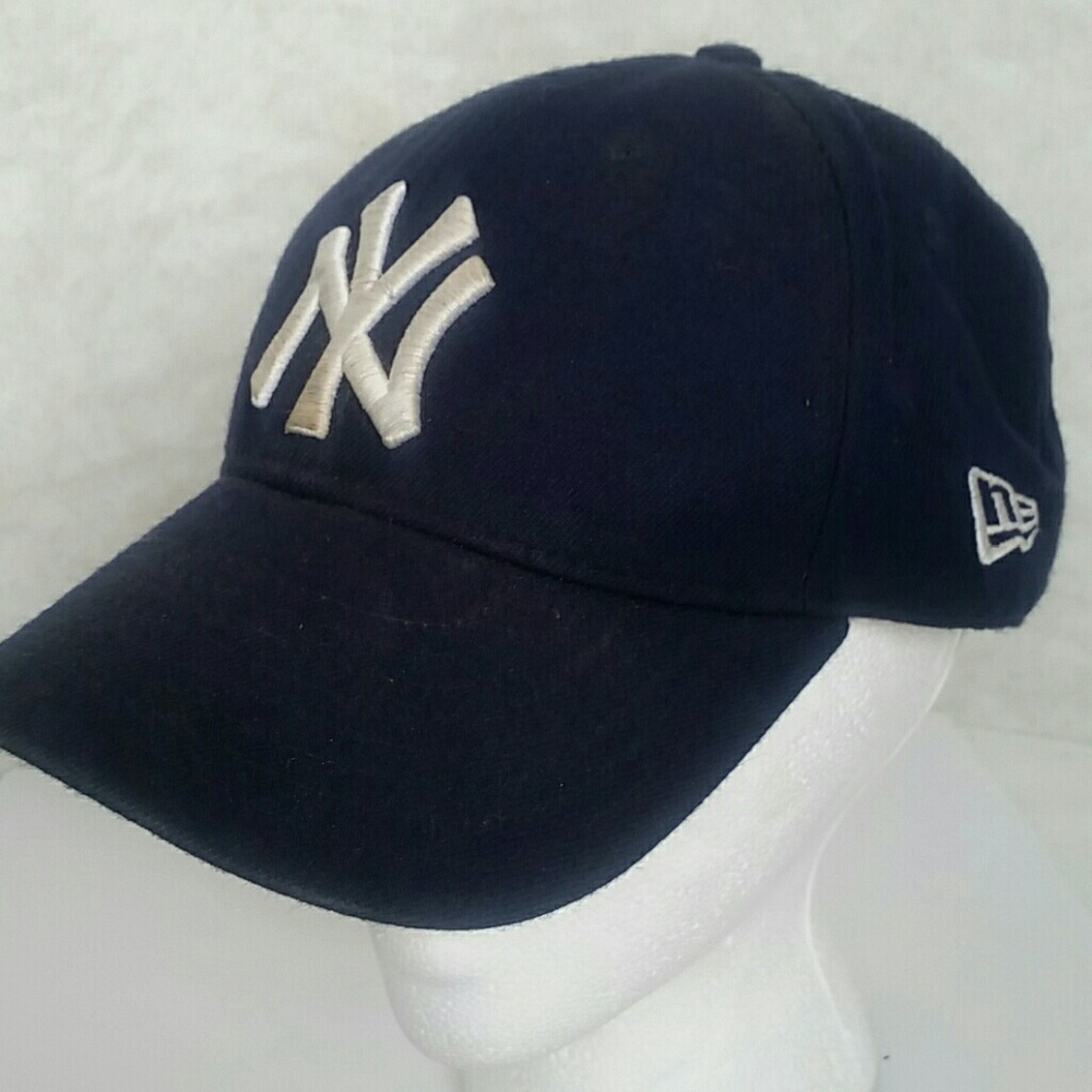 New York Yankees Classic Blue Hat with White logo